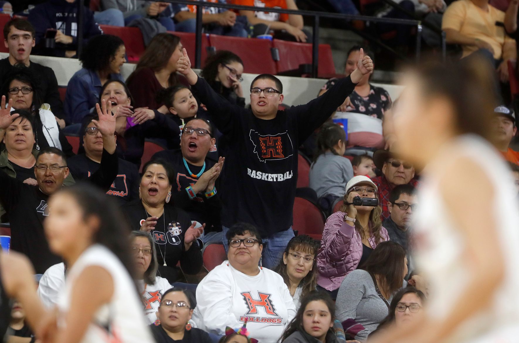 Hardin holds on to beat Billings Central, 44-41